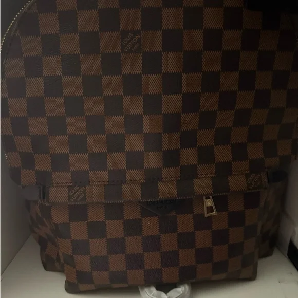 Authentic Louis Vuitton Brown Checkered Backpack. Free brand new organizer . Louis Vuitton Damier Ebene Montsouris MM Backpack Bag  main image 2